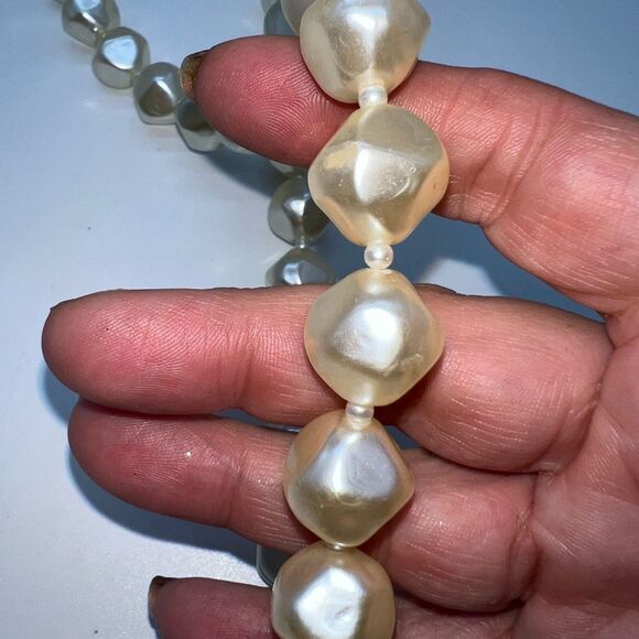 Vintage Strand of Faux Pearls - Picture 3 of 8